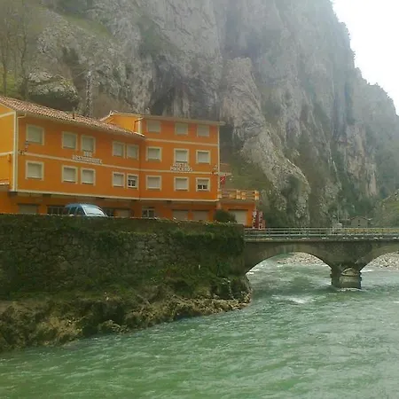 Poncebos Hotel 2*