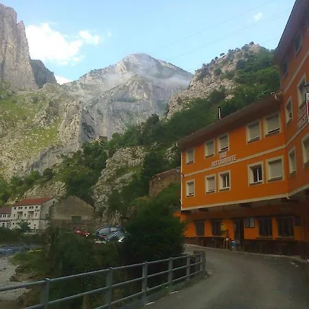 Poncebos Hotel Canales (Asturias)